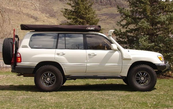 Need a car for weeks or months in Tanzania? Rent a Land Cruiser or RAV4 self-drive or with a driver — full servicing & insurance included